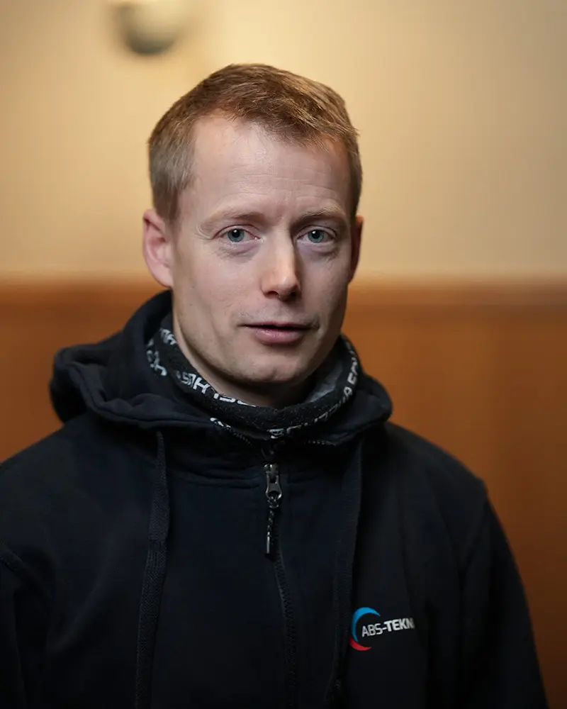 Oddbj&oslash;rn Dahle, blikkenslager i ABS-teknikk
